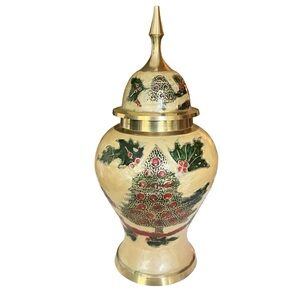 Vintage Brass Ginger Jar with Lid Christmas Tree/Holly Design Decor